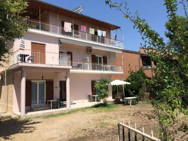 Villa Sia Dassia  Zewnętrze zdjęcie